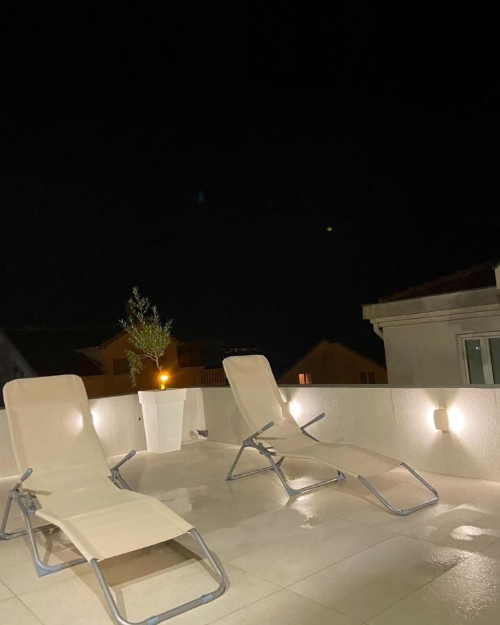 Id Apartments Tivat Eksteriør billede