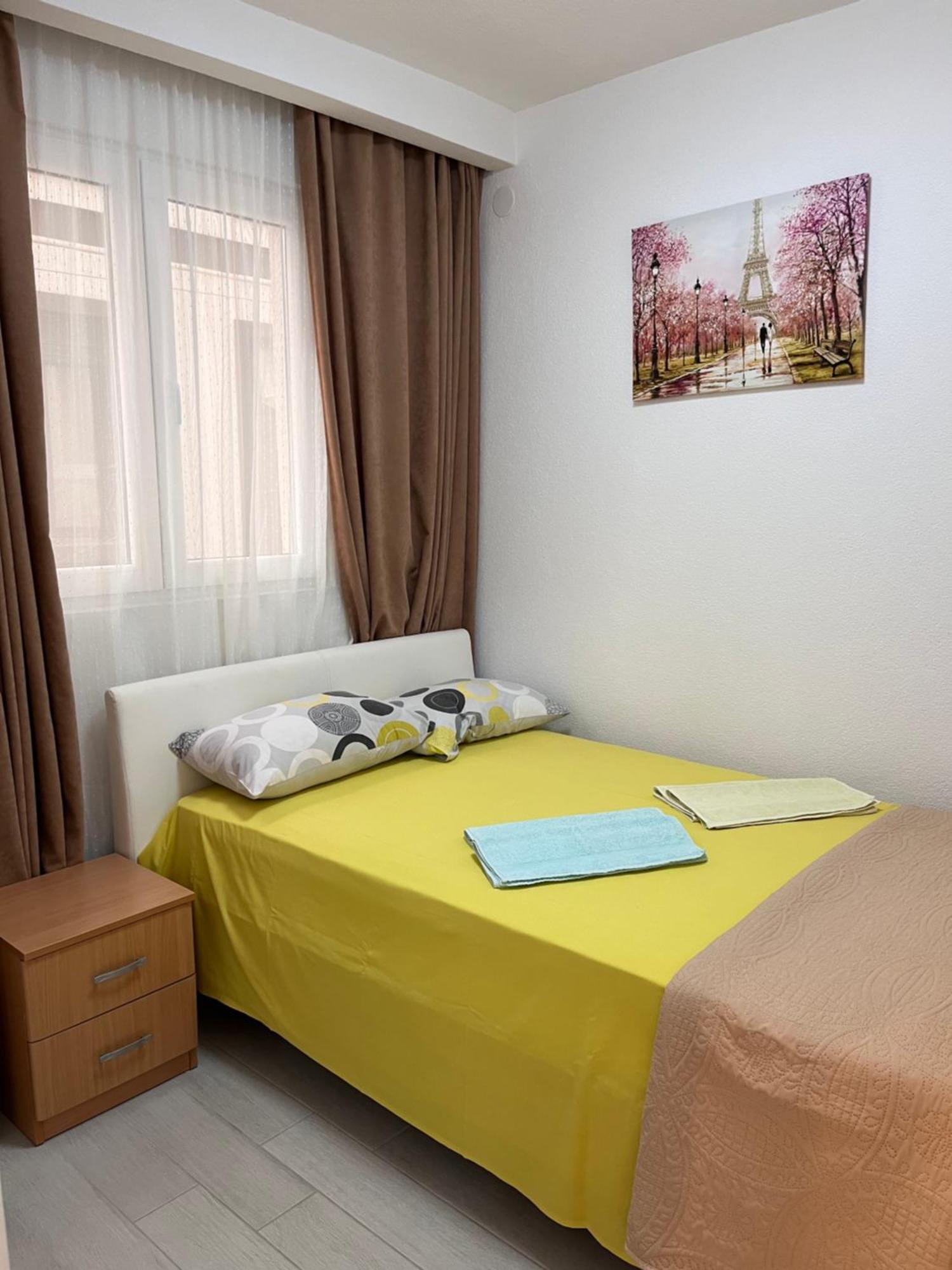 Id Apartments Tivat Eksteriør billede
