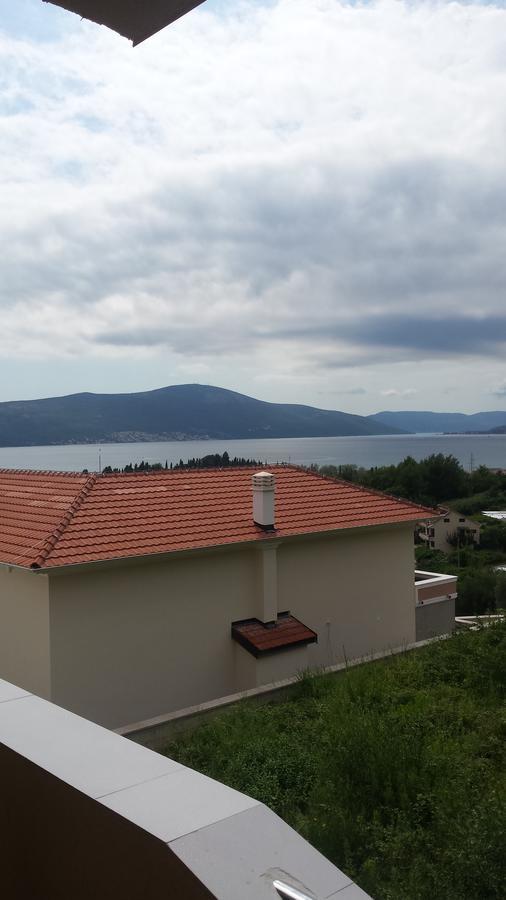 Id Apartments Tivat Eksteriør billede