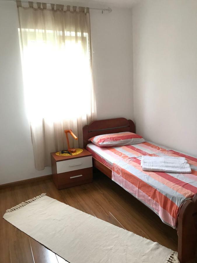 Id Apartments Tivat Eksteriør billede