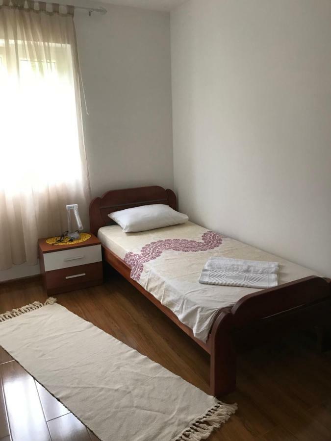 Id Apartments Tivat Eksteriør billede